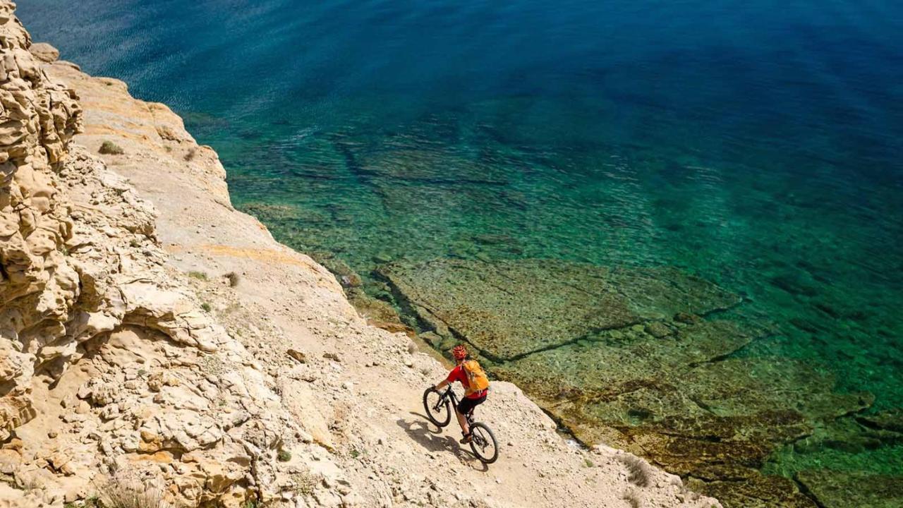 Terra Park SpiritoS Hotel Kolan Bagian luar foto
