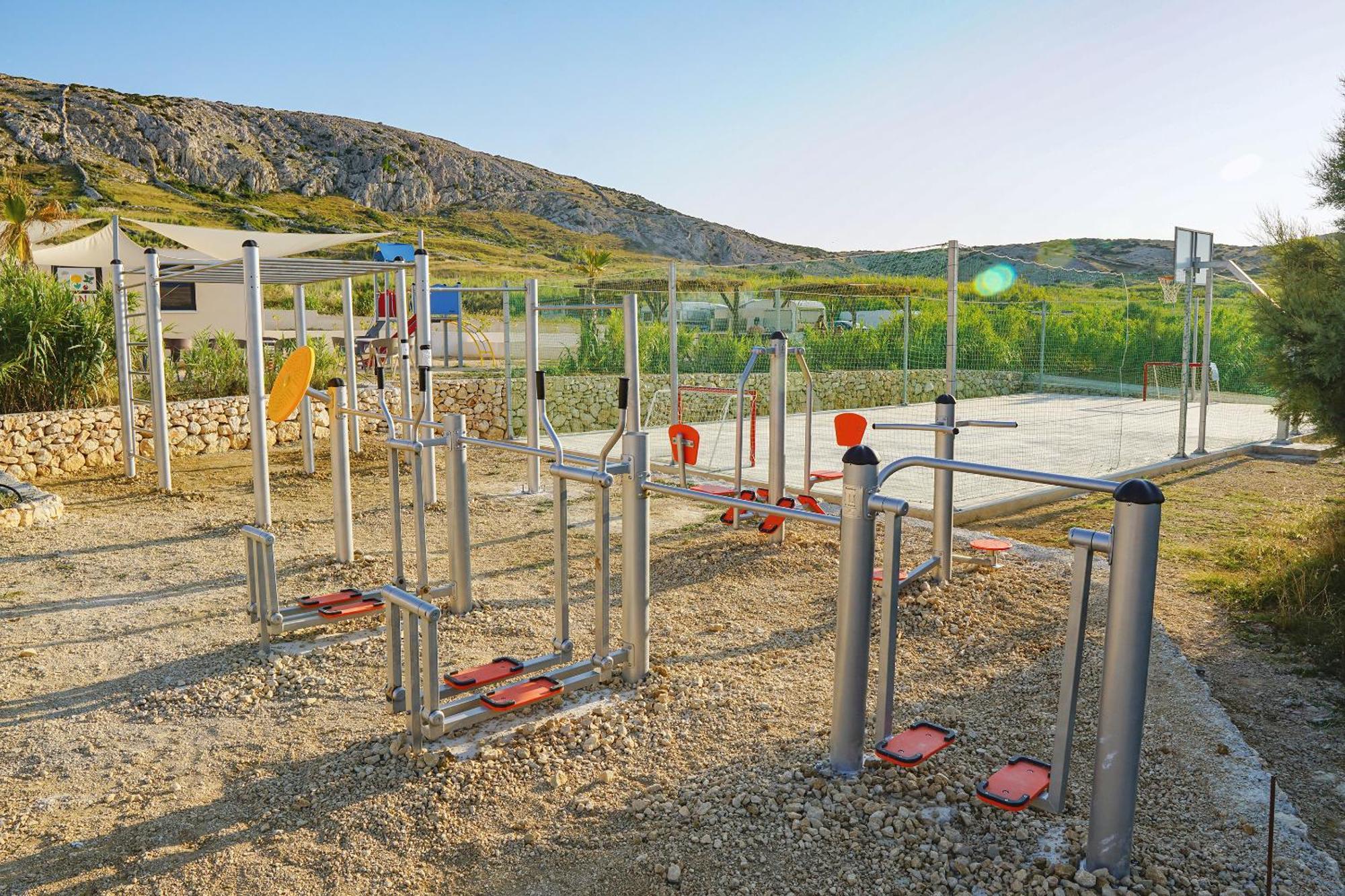 Terra Park SpiritoS Hotel Kolan Bagian luar foto