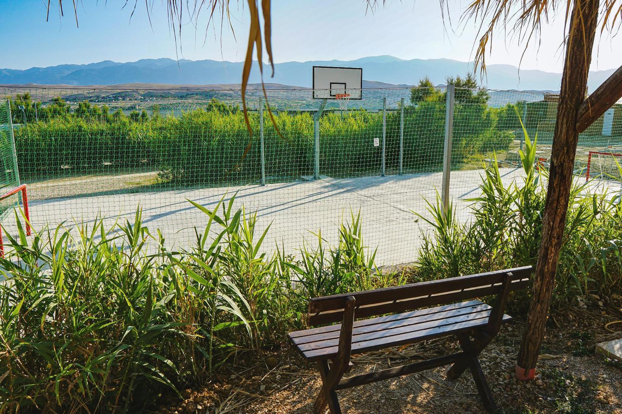 Terra Park SpiritoS Hotel Kolan Bagian luar foto